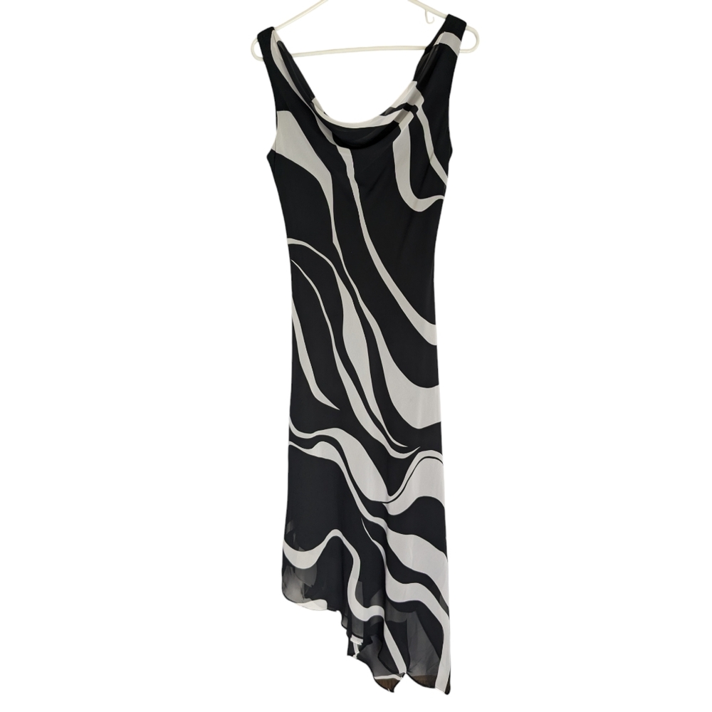 Breakin Loose 90's Long Dress Black White Waves Sz 9/10 Fluttery Sleeveless B-3